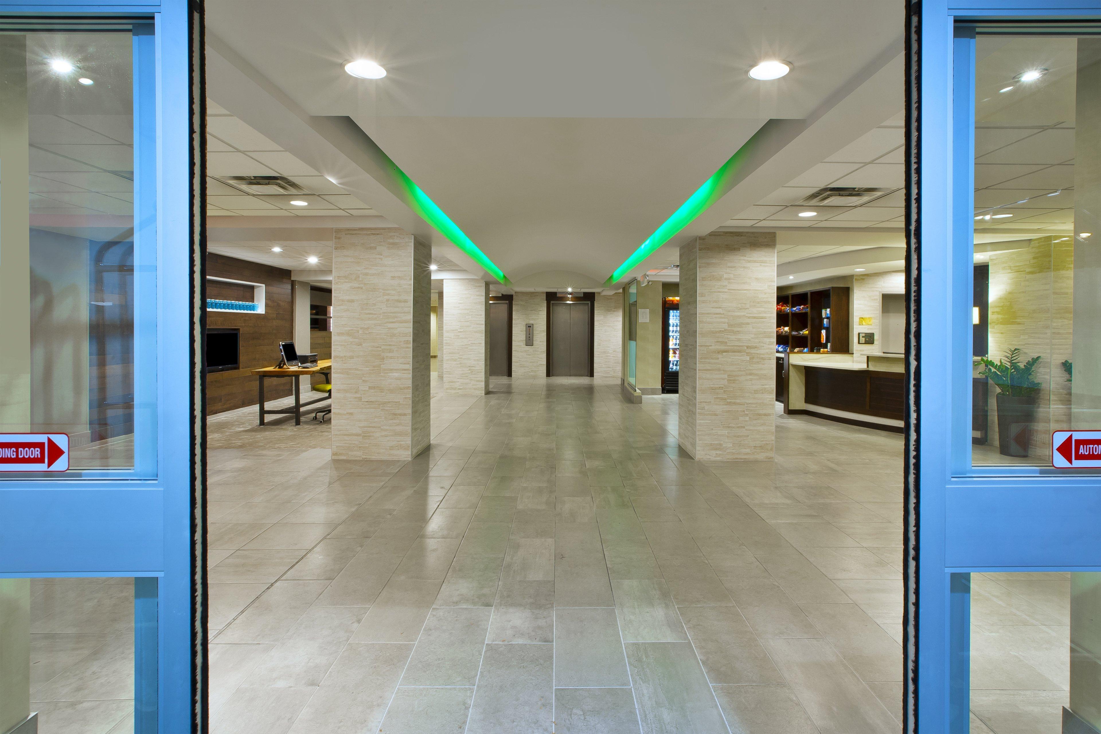 Holiday Inn Columbus Dwtn-Capitol Square By Ihg Buitenkant foto